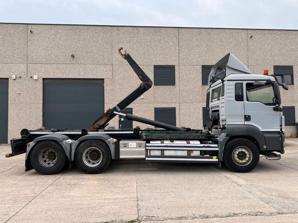 MAN TGS 26.440. 6x4. Klima. EU5. - Камион со кука за подигање: слика 1 MAN TGS 26.440. 6x4. Klima. EU5. - Камион со кука за подигање: слика 1