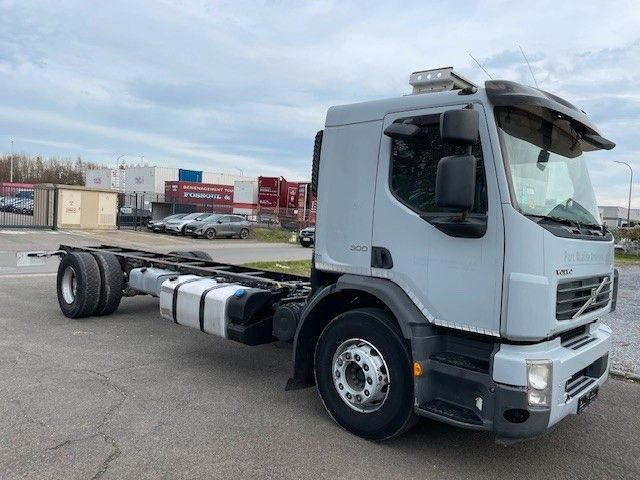 Volvo FE7-300. Klima. Maxi Fahrgestell 7.90m. EU5. - Камион со кабинска шасија: слика 1 Volvo FE7-300. Klima. Maxi Fahrgestell 7.90m. EU5. - Камион со кабинска шасија: слика 1