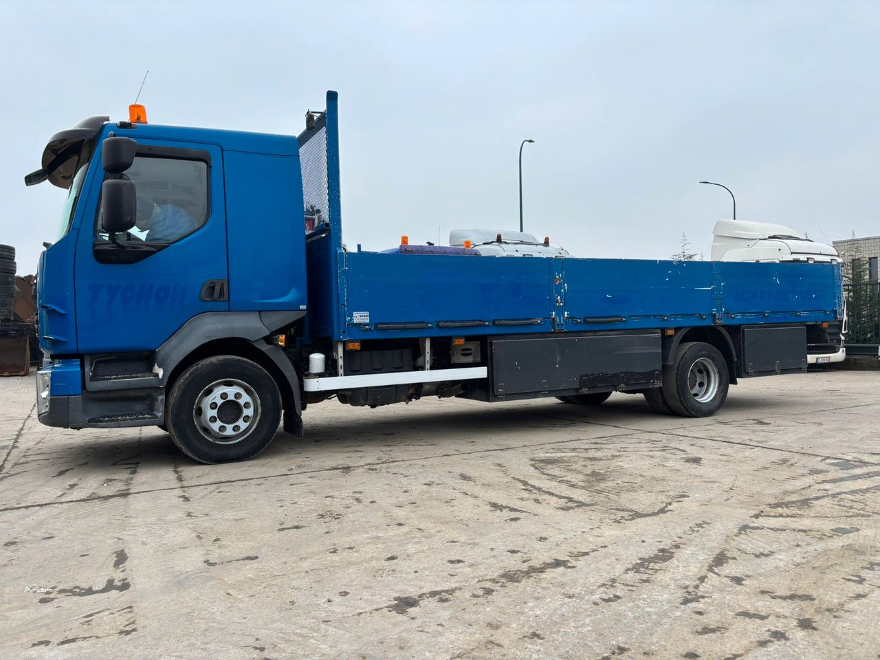 Volvo FL7-240. EU5. Volvo FL7-240. EU5. - Камион со платформа: слика 3 Volvo FL7-240. EU5. Volvo FL7-240. EU5. - Камион со платформа: слика 3