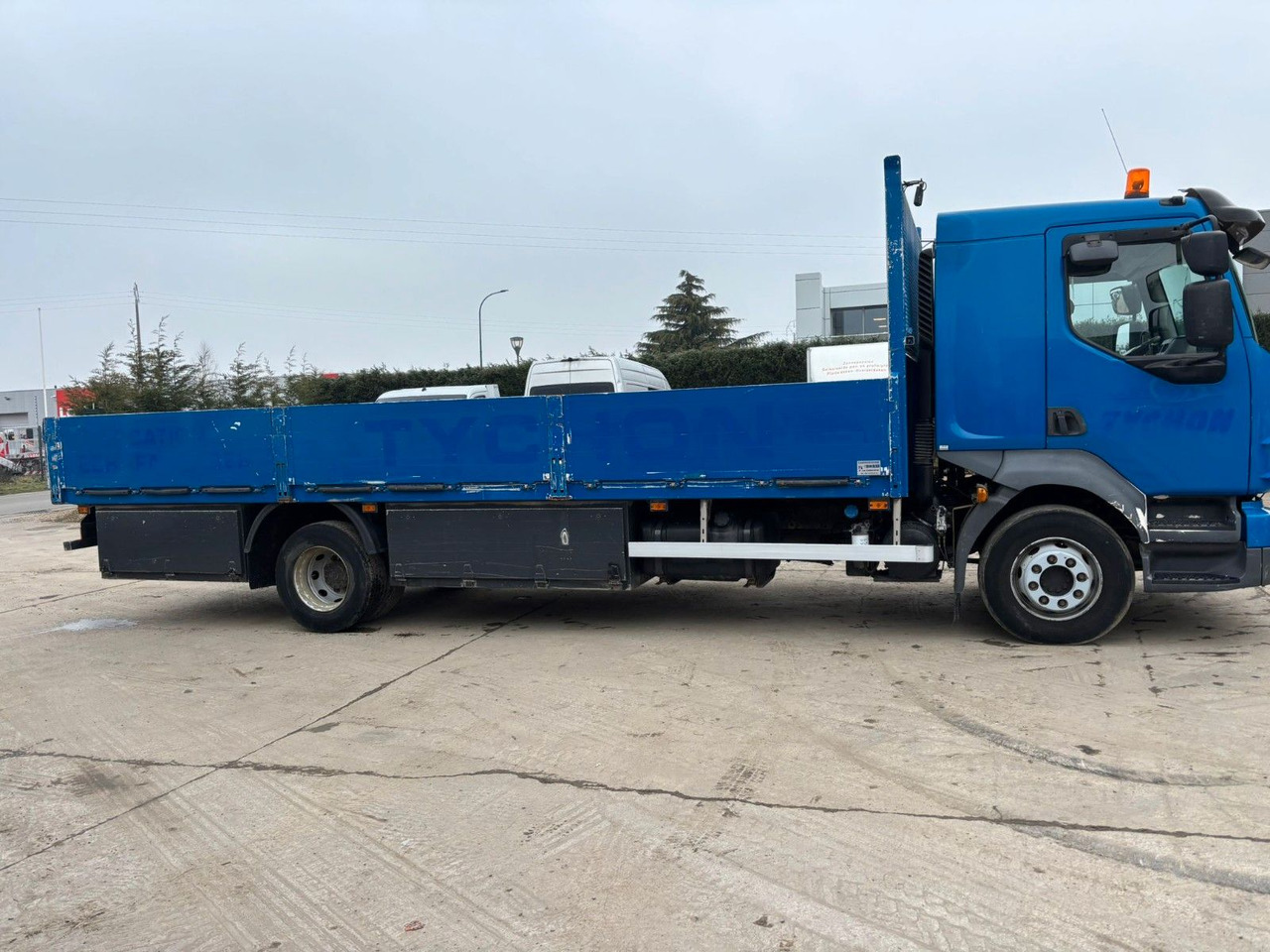 Volvo FL7-240. Pritsche 6.80m. EU5. - Камион со платформа: слика 3 Volvo FL7-240. Pritsche 6.80m. EU5. - Камион со платформа: слика 3