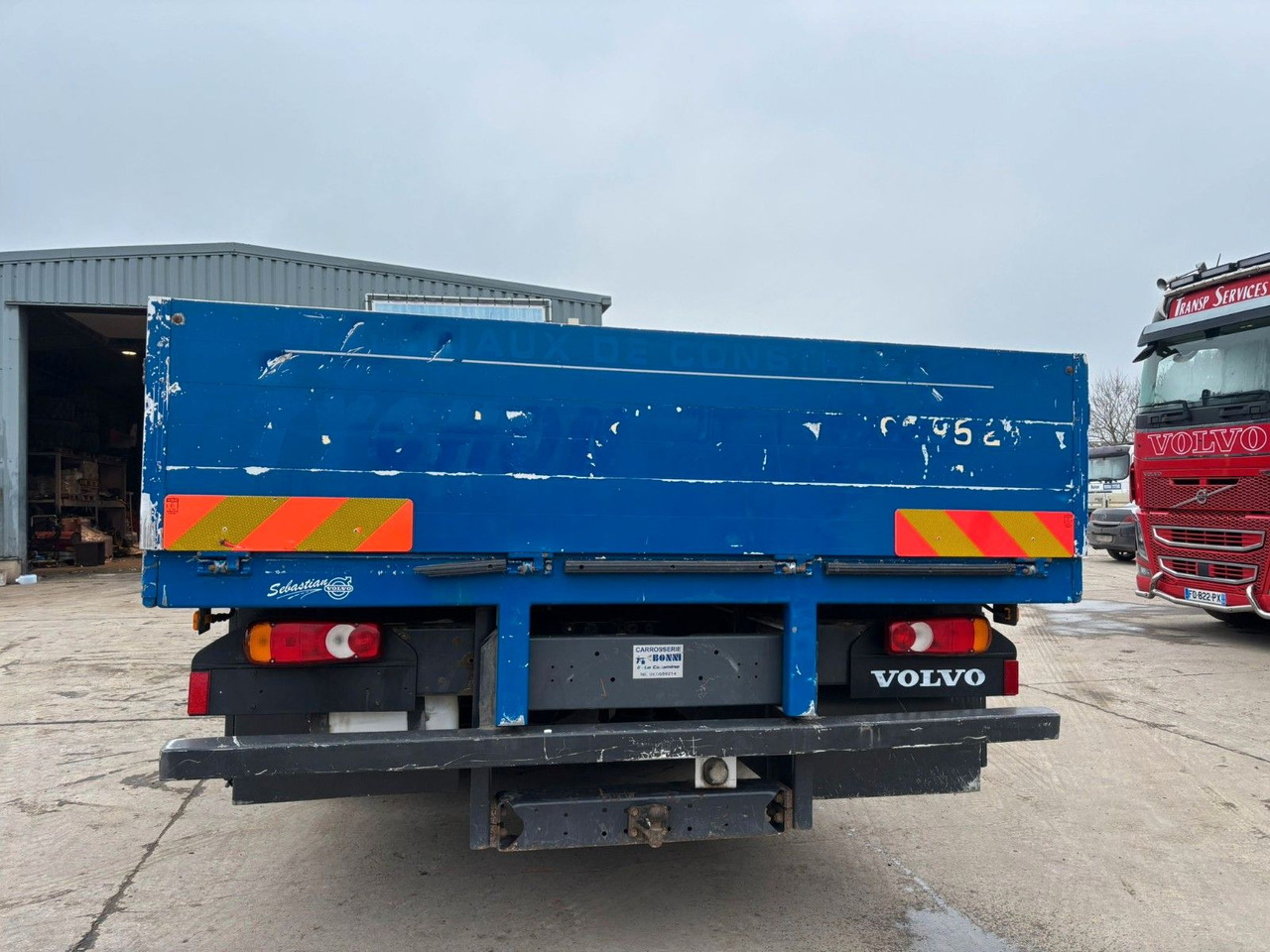 Volvo FL7-240. Pritsche 6.80m. EU5. - Камион со платформа: слика 5 Volvo FL7-240. Pritsche 6.80m. EU5. - Камион со платформа: слика 5