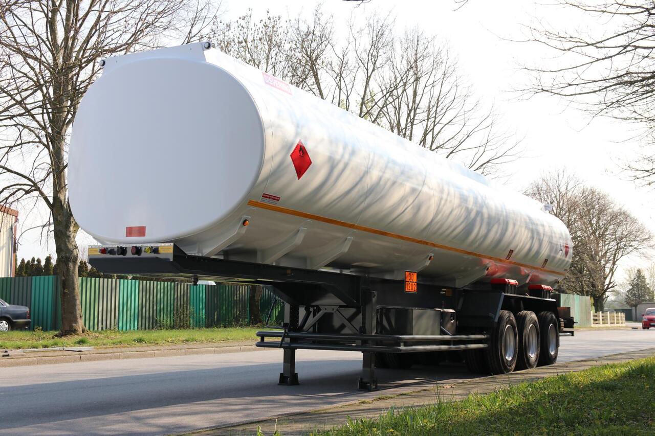 Sievering 45000 LITRES ADR SEMI REMORQUE CITERNE DE CARBURANT - Полуприколка цистерна: слика 5 Sievering 45000 LITRES ADR SEMI REMORQUE CITERNE DE CARBURANT - Полуприколка цистерна: слика 5
