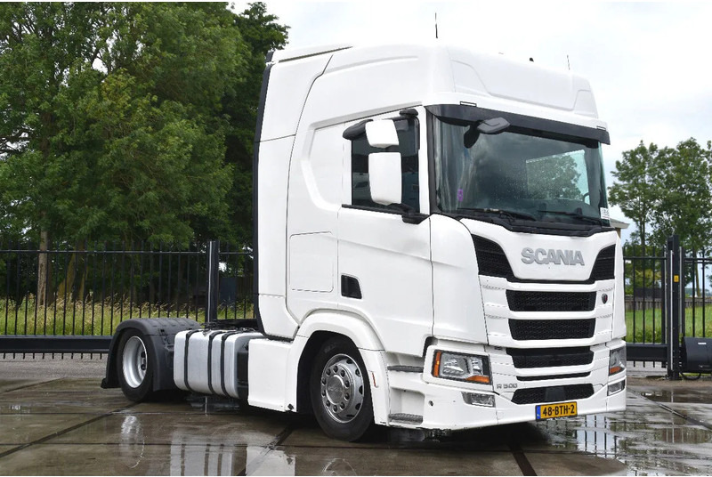 Scania R500 NGS 4x2EB - MEGA - RETARDER - FULL AIR - PARK. AIRCO - 2 x FUEL TANKS - GOOD CONDITION - - Камион влекач: слика 2 Scania R500 NGS 4x2EB - MEGA - RETARDER - FULL AIR - PARK. AIRCO - 2 x FUEL TANKS - GOOD CONDITION - - Камион влекач: слика 2