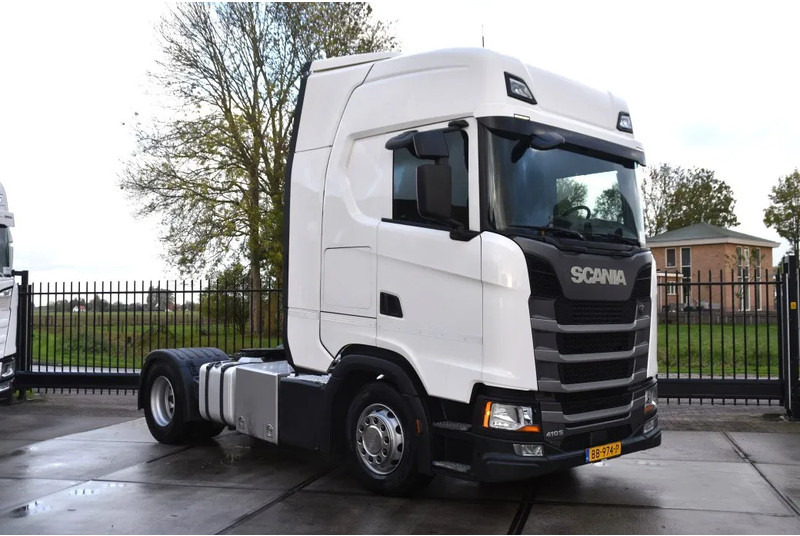 Scania S410 NGS 4x2EB MEGA 95 cm or 103 cm driving height - RETARDER - 781 TKM - FULL AIR - PARK. AIRCO - LEATHER SEATS - 2 x FUEL TANK - Камион влекач: слика 2 Scania S410 NGS 4x2EB MEGA 95 cm or 103 cm driving height - RETARDER - 781 TKM - FULL AIR - PARK. AIRCO - LEATHER SEATS - 2 x FUEL TANK - Камион влекач: слика 2