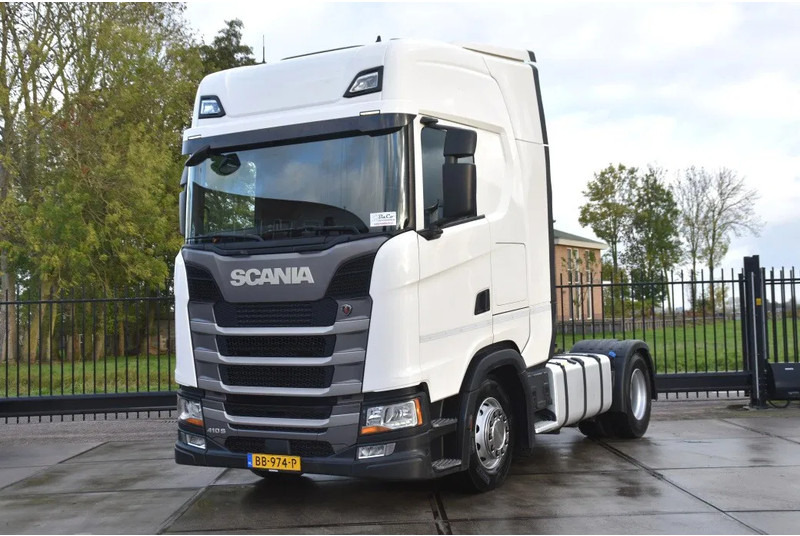 Scania S410 NGS 4x2EB MEGA 95 cm or 103 cm driving height - RETARDER - 781 TKM - FULL AIR - PARK. AIRCO - LEATHER SEATS - 2 x FUEL TANK - Камион влекач: слика 1 Scania S410 NGS 4x2EB MEGA 95 cm or 103 cm driving height - RETARDER - 781 TKM - FULL AIR - PARK. AIRCO - LEATHER SEATS - 2 x FUEL TANK - Камион влекач: слика 1