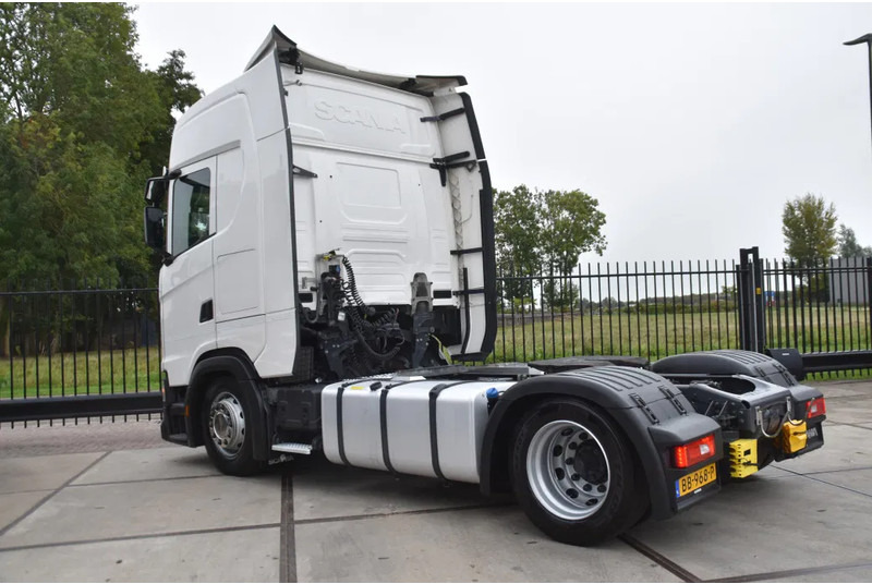 Scania S410 NGS 4x2EB MEGA 95 cm or 103 cm driving height - RETARDER - 803 TKM - FULL AIR - PARK. AIRCO - LEATHER SEATS - 2 x FUEL TANK - Камион влекач: слика 3 Scania S410 NGS 4x2EB MEGA 95 cm or 103 cm driving height - RETARDER - 803 TKM - FULL AIR - PARK. AIRCO - LEATHER SEATS - 2 x FUEL TANK - Камион влекач: слика 3