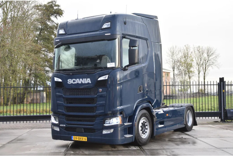 Scania S450 NGS 4x2NB - FULL AIR - 651 TKM - RETARDER - PARK. AIRCO - NAVI - 2 x FUEL TANKS - LED - - Камион влекач: слика 2 Scania S450 NGS 4x2NB - FULL AIR - 651 TKM - RETARDER - PARK. AIRCO - NAVI - 2 x FUEL TANKS - LED - - Камион влекач: слика 2