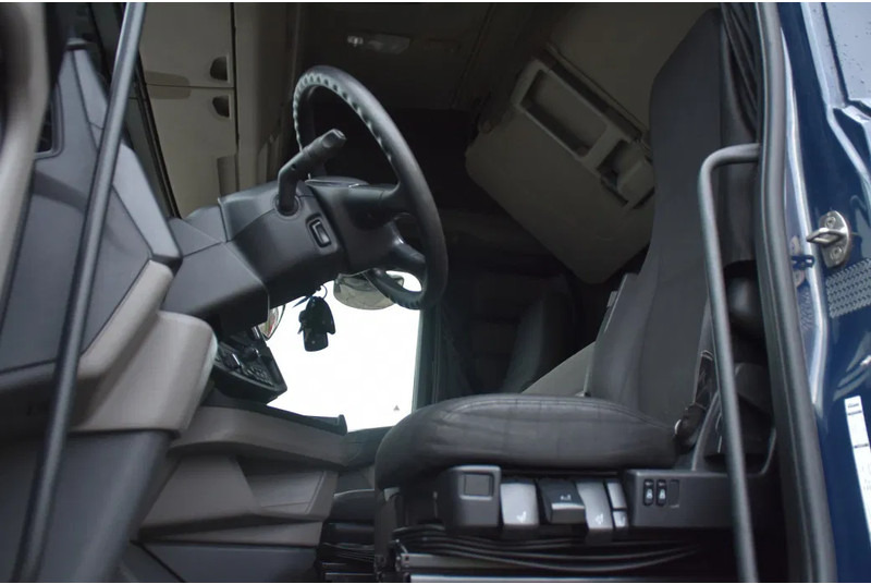 Scania S450 NGS 4x2NB - FULL AIR - 724 TKM - RETARDER - PARK. AIRCO - 2 x FUEL TANKS - TOP CONDITION - - Камион влекач: слика 4 Scania S450 NGS 4x2NB - FULL AIR - 724 TKM - RETARDER - PARK. AIRCO - 2 x FUEL TANKS - TOP CONDITION - - Камион влекач: слика 4