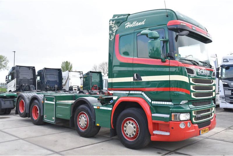 Scania R520 HL V8 8x2 - EURO 6 - MANUAL - RETARDER - WHEELBASE: 510 cm - 10 TONS FRONT AXLE - XENON - - Транспортер на контејнер/ Камион со променливо тело: слика 2 Scania R520 HL V8 8x2 - EURO 6 - MANUAL - RETARDER - WHEELBASE: 510 cm - 10 TONS FRONT AXLE - XENON - - Транспортер на контејнер/ Камион со променливо тело: слика 2