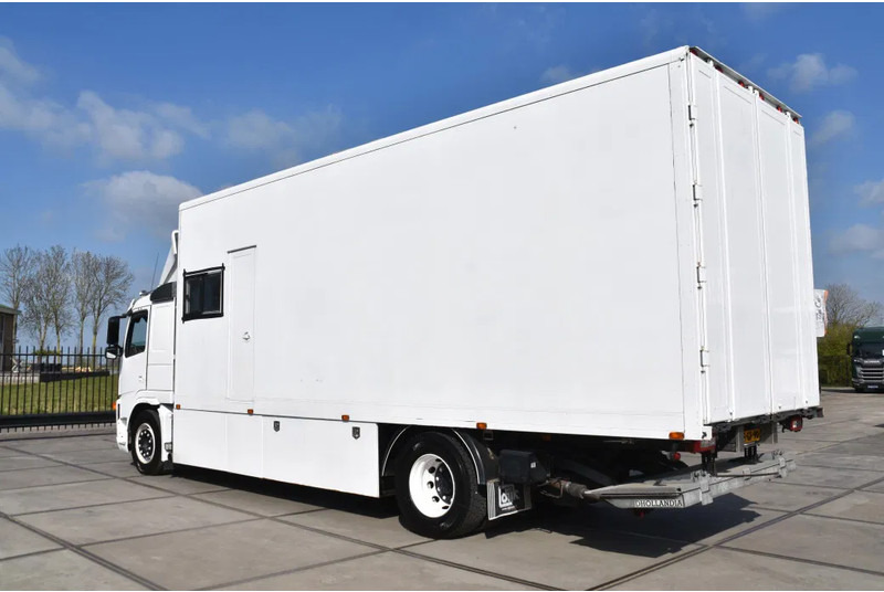 Volvo FM 380 4x2 - EURO 3 - 755 TKM - SPECIAL INTERIOR - LIVING - TV - DOUCHE - TOILET - ELEVATOR - GOOD CONDITION - - Камион сандучар: слика 3 Volvo FM 380 4x2 - EURO 3 - 755 TKM - SPECIAL INTERIOR - LIVING - TV - DOUCHE - TOILET - ELEVATOR - GOOD CONDITION - - Камион сандучар: слика 3