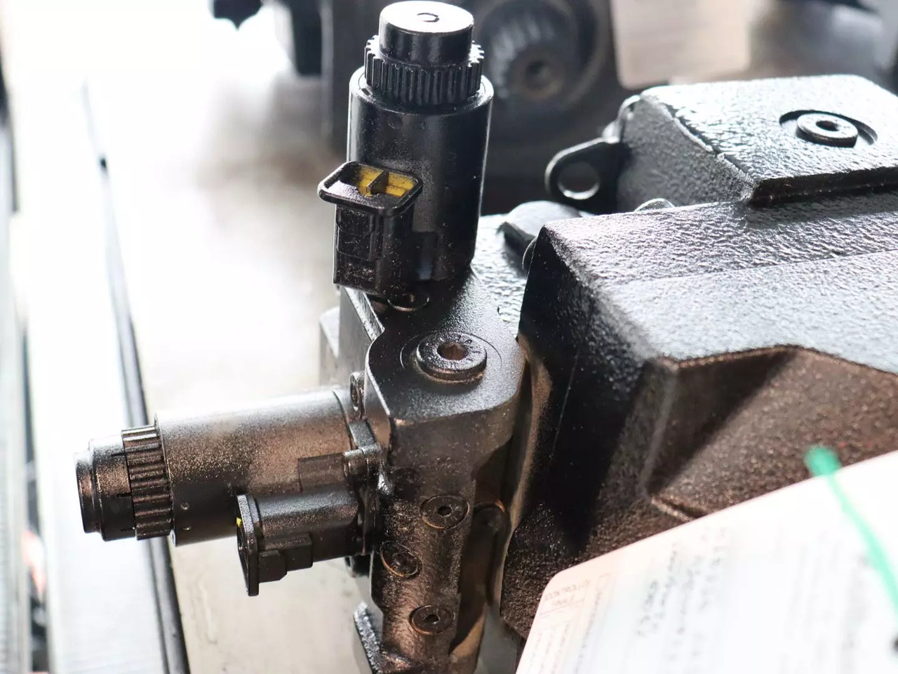 DANFOSS / SAUER H1B110-AK1-K1-NCRADNJNNA10NN027N25NNN - Хидрауличен мотор за Градежна машина: слика 2 DANFOSS / SAUER H1B110-AK1-K1-NCRADNJNNA10NN027N25NNN - Хидрауличен мотор за Градежна машина: слика 2