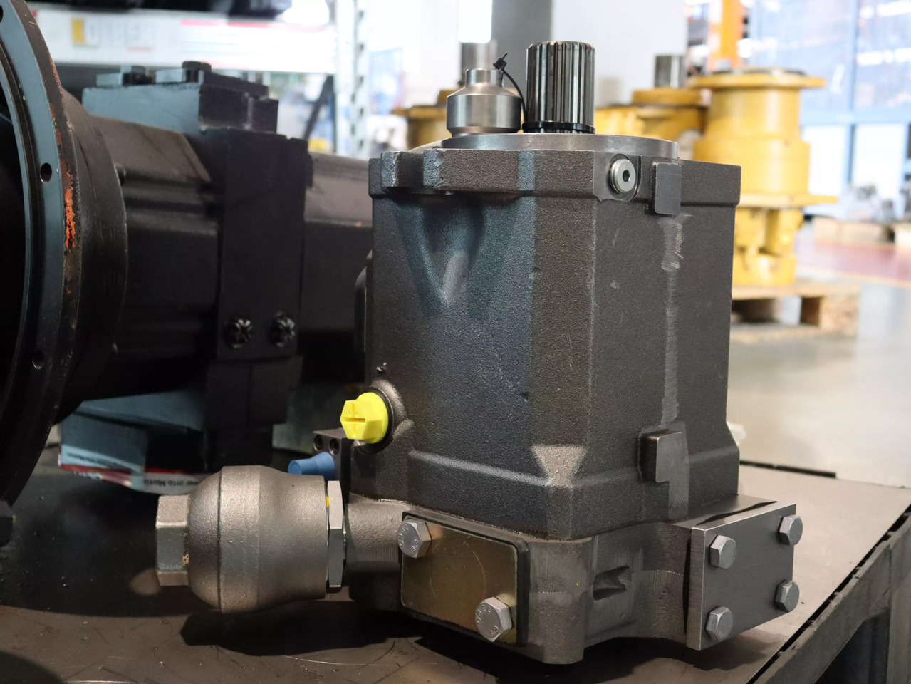 LINDE HPR02 A2 135 R LP00 0 0 0 S - Хидраулична пумпа за Градежна машина: слика 1 LINDE HPR02 A2 135 R LP00 0 0 0 S - Хидраулична пумпа за Градежна машина: слика 1