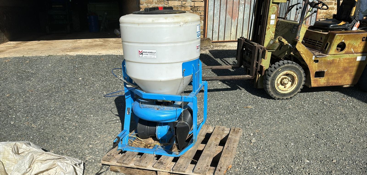 Impolveratore - Опрема за наѓубрување: слика 2 Impolveratore - Опрема за наѓубрување: слика 2