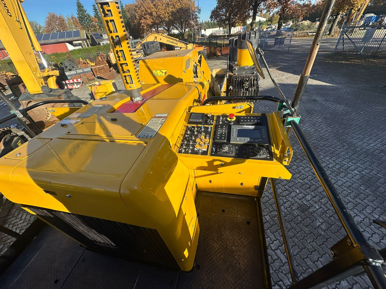 GOMACO 3300 - Финишер за бетон: слика 3 GOMACO 3300 - Финишер за бетон: слика 3