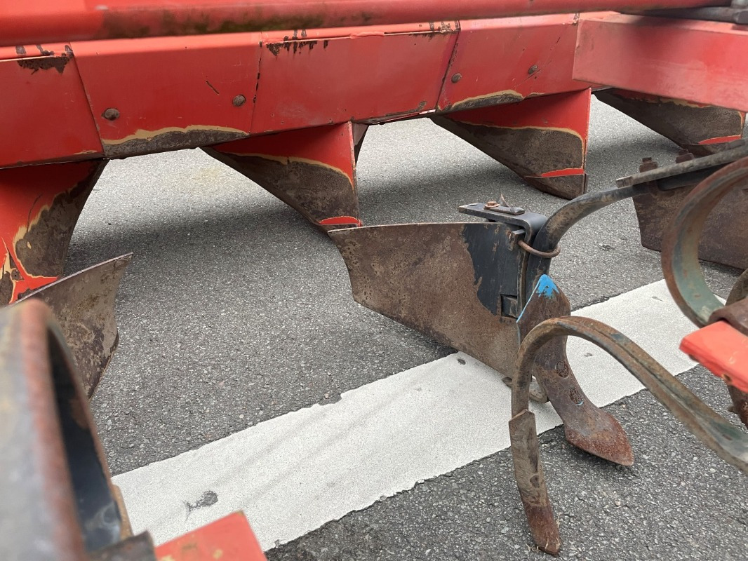 Gruse HD3000 - Машина за жнеење: слика 2 Gruse HD3000 - Машина за жнеење: слика 2