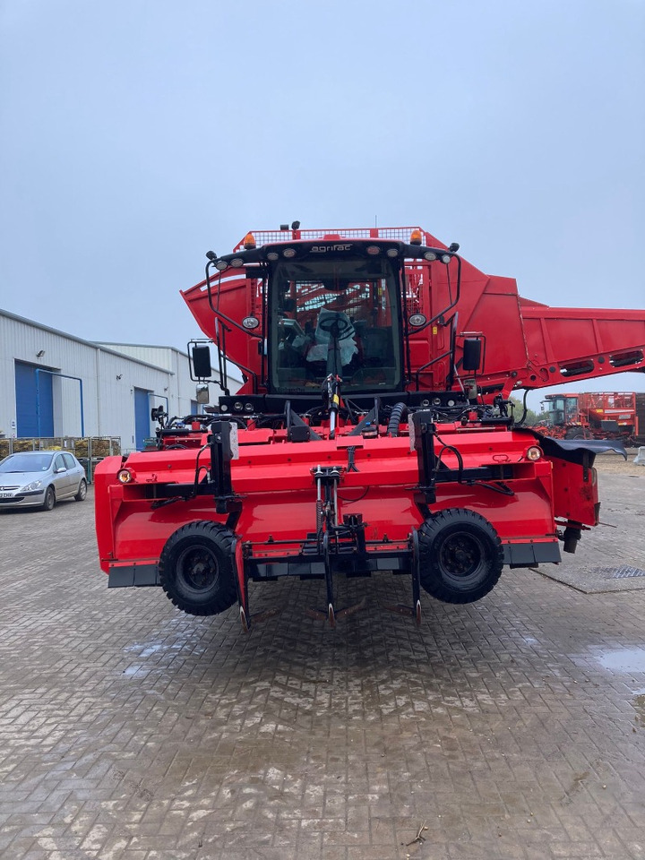 Agrifac Agrifac Lightraxx Self-Propelled Sugarbeet Harvester - Опрема за обработка на почва: слика 4 Agrifac Agrifac Lightraxx Self-Propelled Sugarbeet Harvester - Опрема за обработка на почва: слика 4