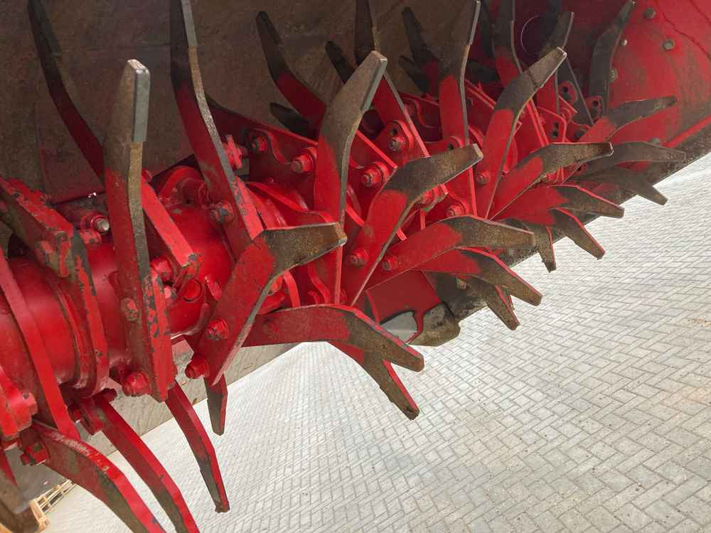 Grimme Grimme GF 200, 2 Row/ Single Bed, Hook Tine Tilla - Машина за жнеење: слика 4 Grimme Grimme GF 200, 2 Row/ Single Bed, Hook Tine Tilla - Машина за жнеење: слика 4