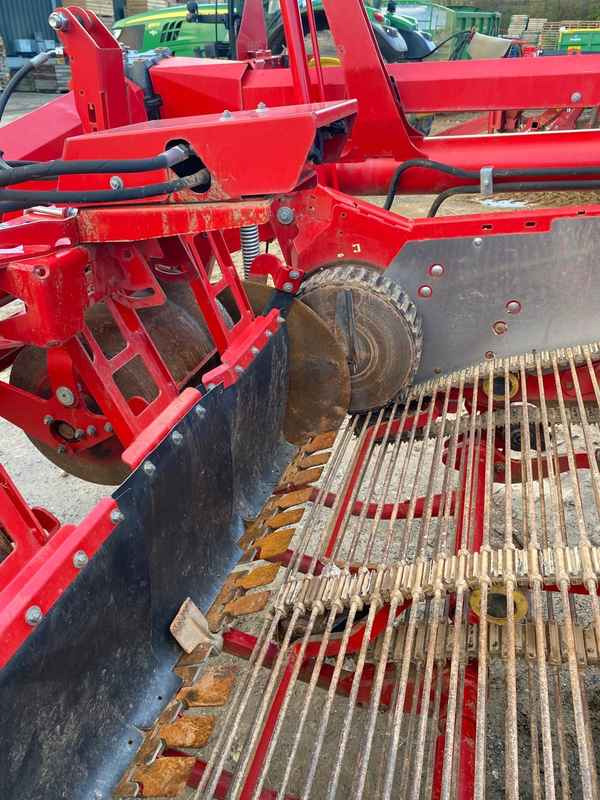 Grimme SELECT 200 - Машина за жнеење: слика 4 Grimme SELECT 200 - Машина за жнеење: слика 4