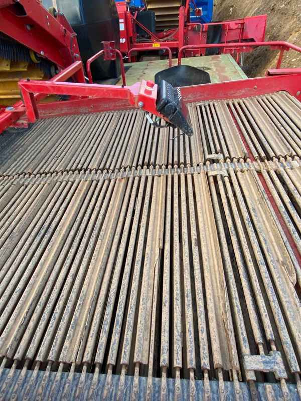 Grimme SELECT 200 - Машина за жнеење: слика 2 Grimme SELECT 200 - Машина за жнеење: слика 2