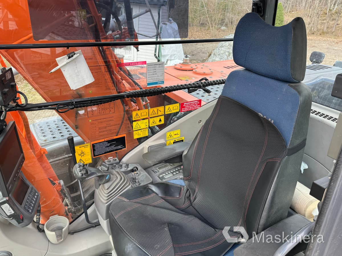 Багер гасеничар Grävmaskin Hitachi ZX130-3: слика 17