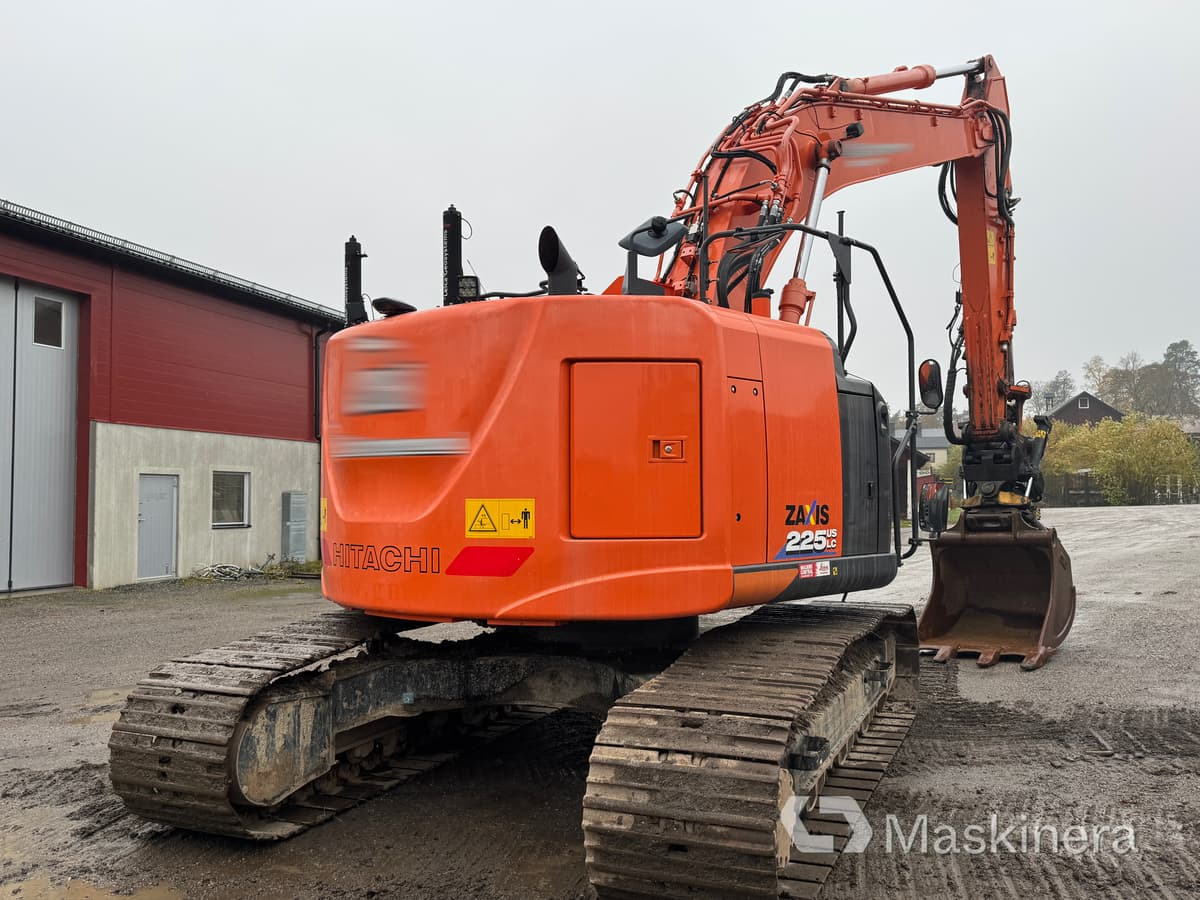 Grävmaskin Hitachi ZX225USLC-6 - Багер гасеничар: слика 5 Grävmaskin Hitachi ZX225USLC-6 - Багер гасеничар: слика 5