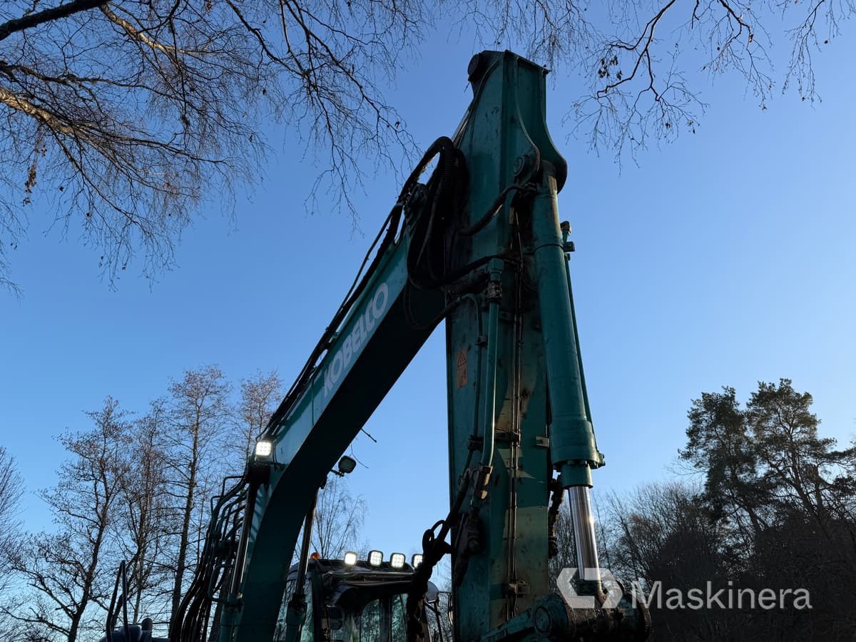 Багер гасеничар Grävmaskin Kobelco SK140SRLC-5: слика 30