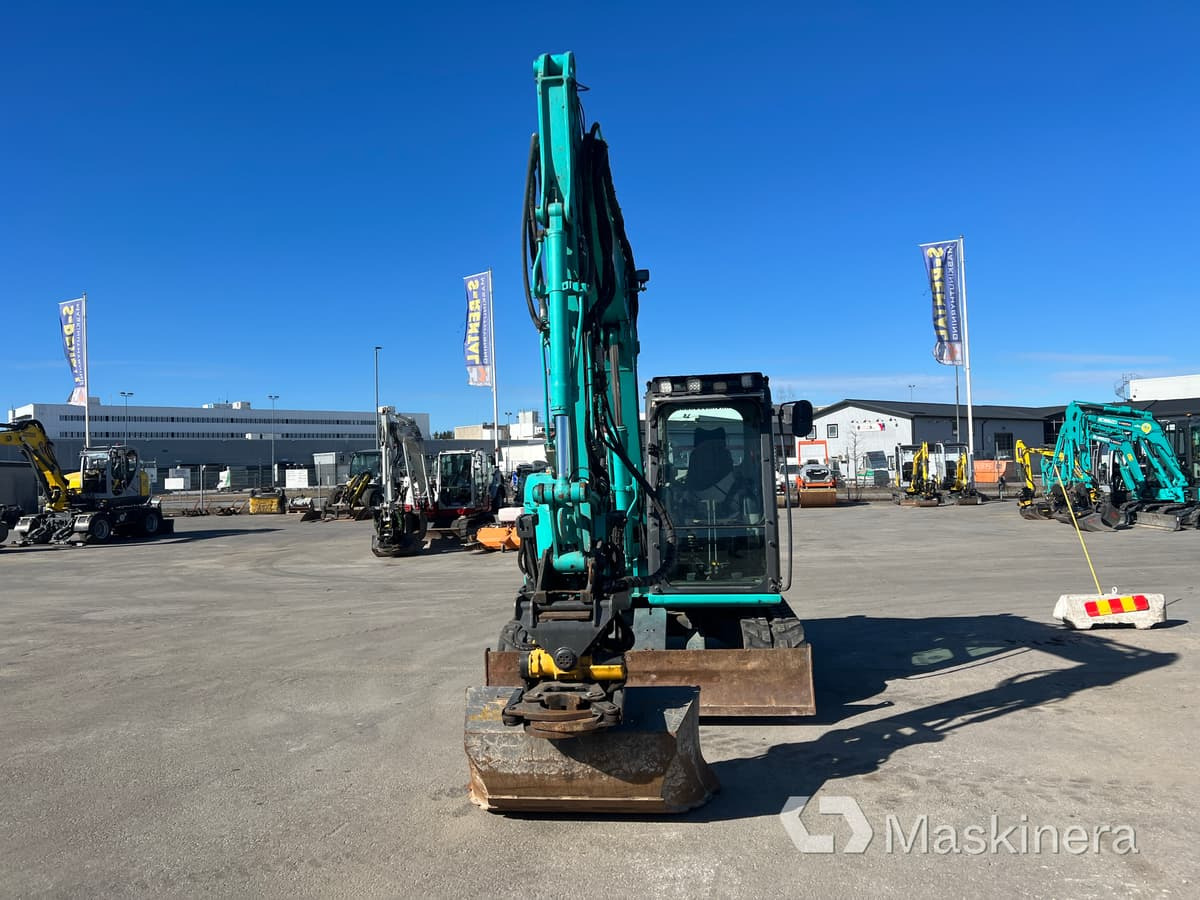 Grävmaskin Kobelco SK75SR-3E - Багер гасеничар: слика 2 Grävmaskin Kobelco SK75SR-3E - Багер гасеничар: слика 2