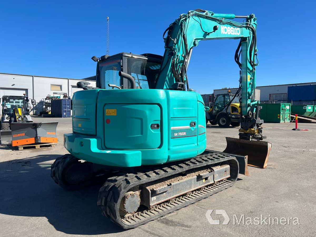 Grävmaskin Kobelco SK75SR-3E - Багер гасеничар: слика 5 Grävmaskin Kobelco SK75SR-3E - Багер гасеничар: слика 5