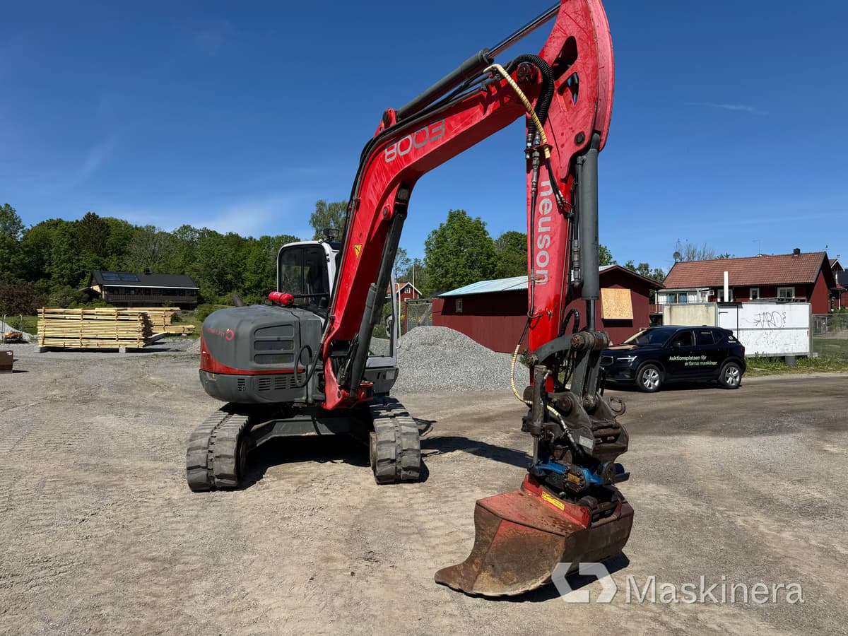 Grävmaskin Neuson 8003 RD - Багер гасеничар: слика 2 Grävmaskin Neuson 8003 RD - Багер гасеничар: слика 2