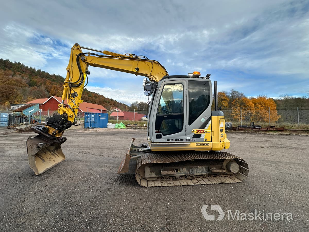 Grävmaskin New Holland Kobelco E70BSR-2 - Багер гасеничар: слика 5 Grävmaskin New Holland Kobelco E70BSR-2 - Багер гасеничар: слика 5
