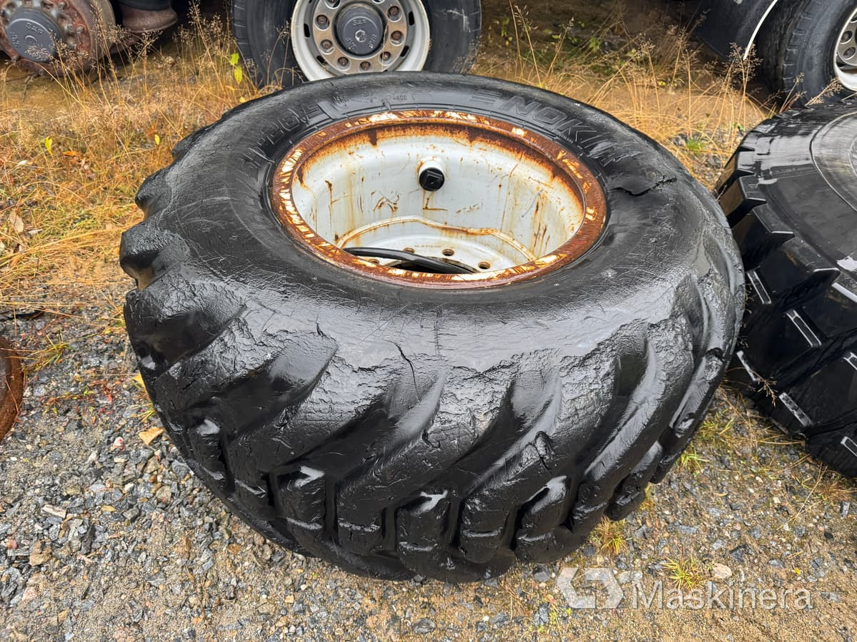Hjul Nokian L-2 600/55-26.5 - Комплетно тркало за Градежна машина: слика 1 Hjul Nokian L-2 600/55-26.5 - Комплетно тркало за Градежна машина: слика 1