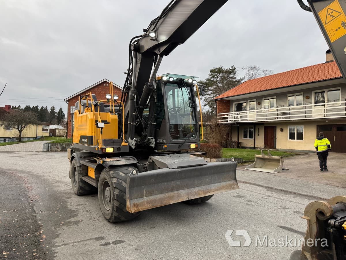 Hjulgrävare Volvo EW160E - Багер гасеничар: слика 4 Hjulgrävare Volvo EW160E - Багер гасеничар: слика 4