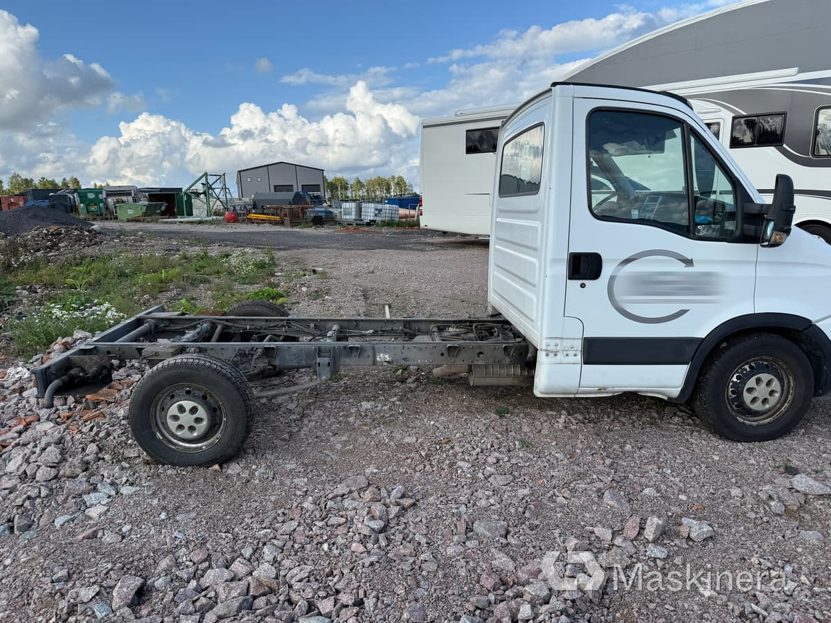 Iveco 35S14/3.0 Chassi (Rep. objekt) - Товарно комбе: слика 5 Iveco 35S14/3.0 Chassi (Rep. objekt) - Товарно комбе: слика 5