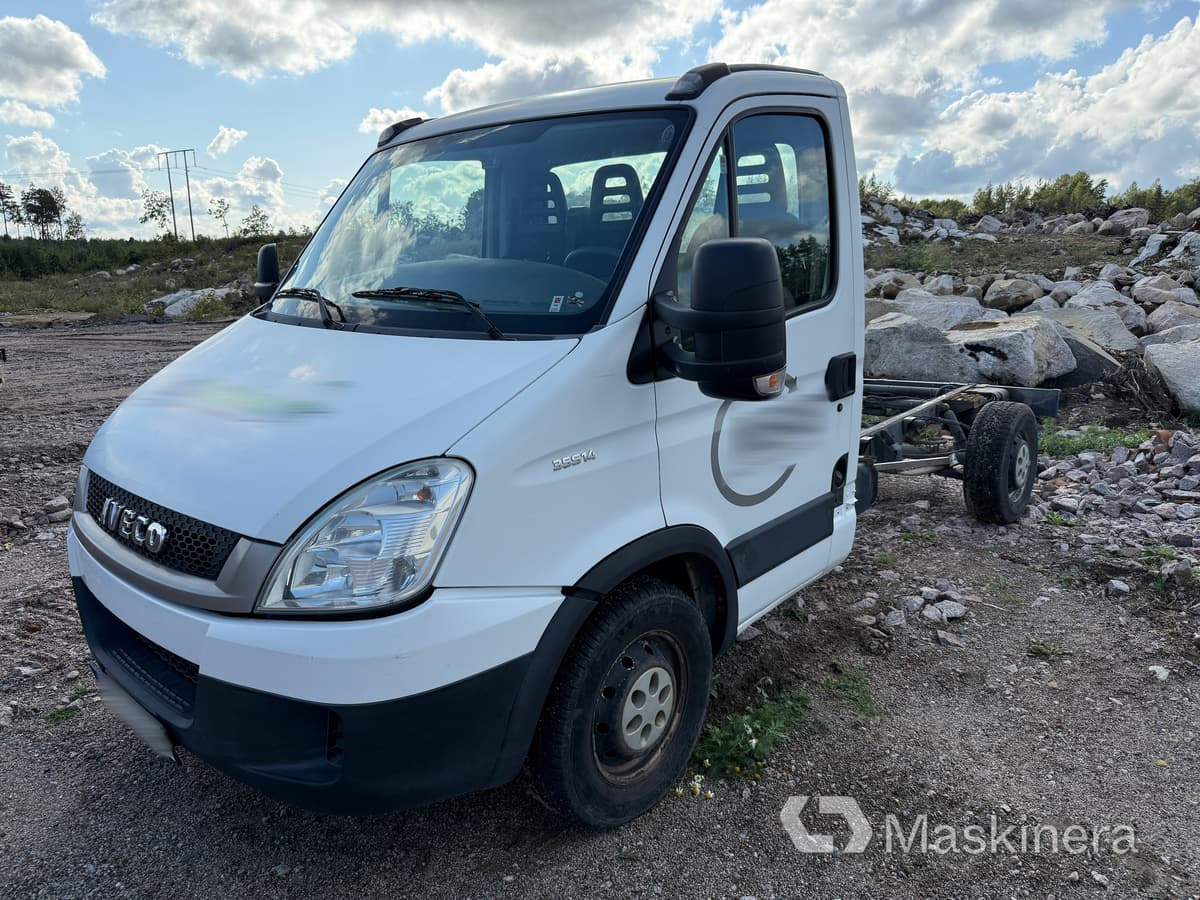 Iveco 35S14/3.0 Chassi (Rep. objekt) - Товарно комбе: слика 1 Iveco 35S14/3.0 Chassi (Rep. objekt) - Товарно комбе: слика 1
