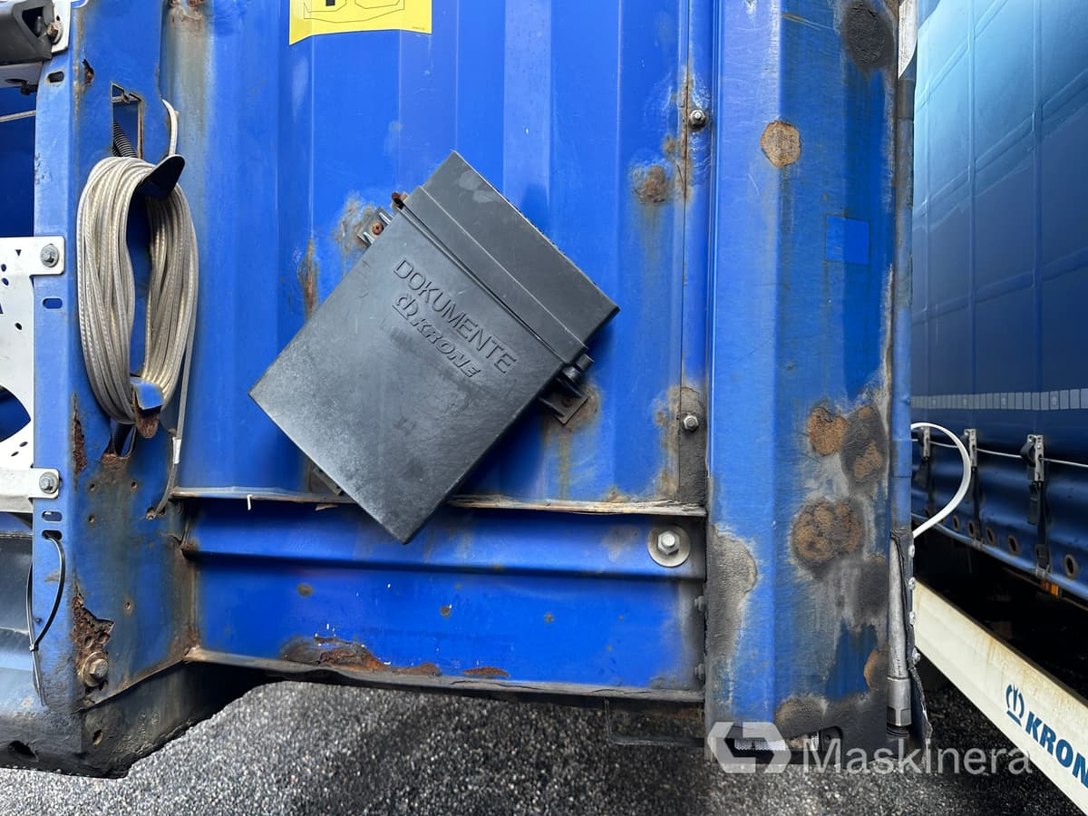 Krone SD Kapelltrailer Krone - Полуприколка со церада: слика 4 Krone SD Kapelltrailer Krone - Полуприколка со церада: слика 4