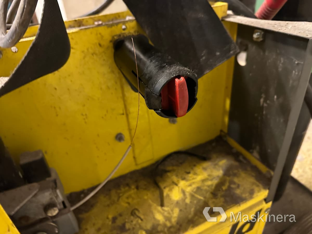 Migsvets ESAB Smashweld 250 med svetsbord - Опрема за заварување: слика 4 Migsvets ESAB Smashweld 250 med svetsbord - Опрема за заварување: слика 4