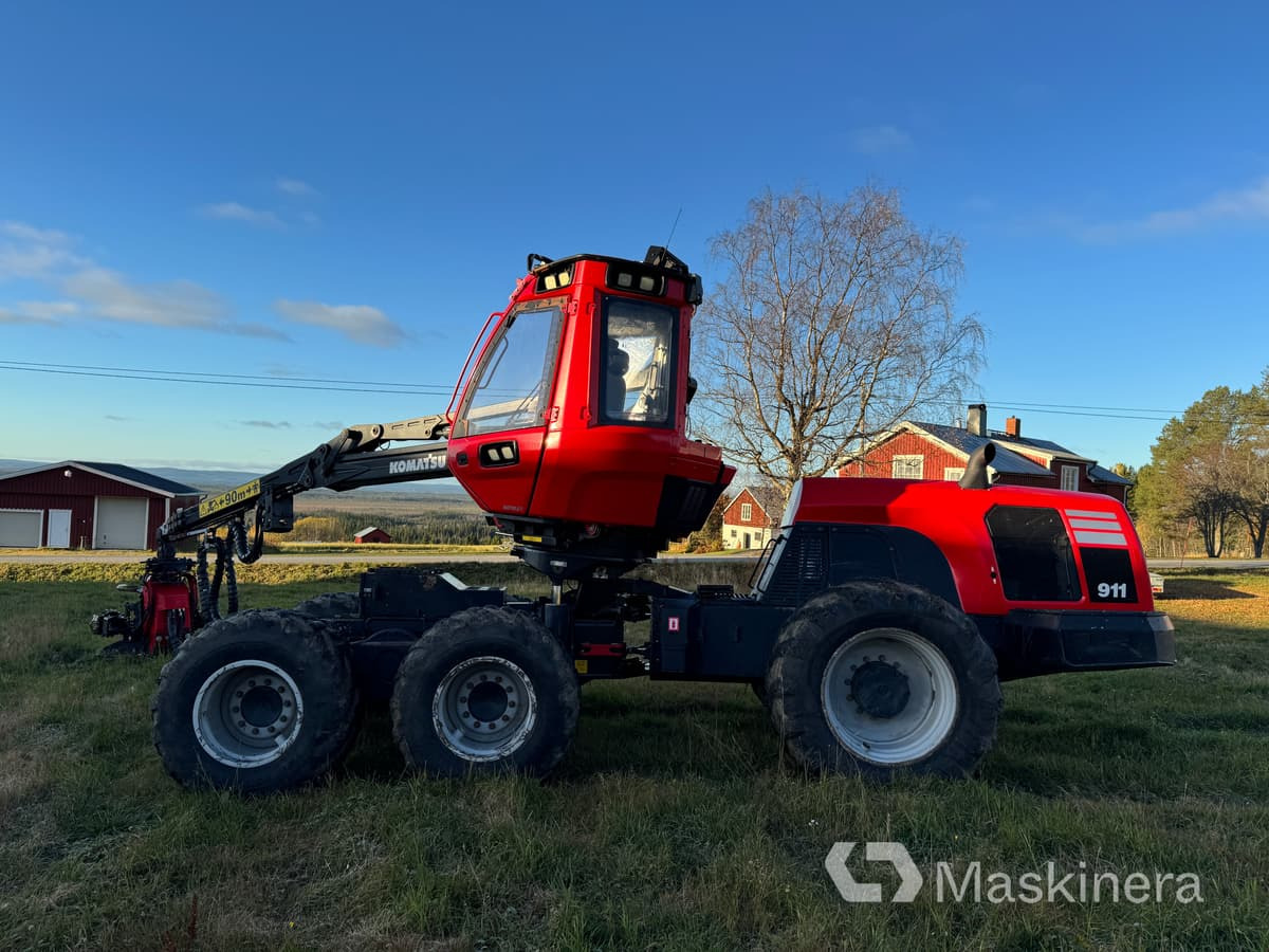 Skördare Komatsu XH 911 CX-6 - Шумски жнеач: слика 2 Skördare Komatsu XH 911 CX-6 - Шумски жнеач: слика 2