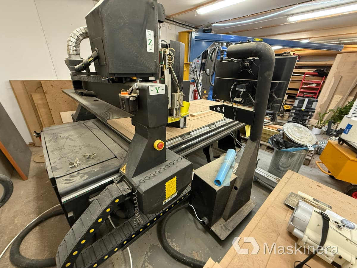 TigerTec CNC router TR408 AD - Машина за обработка на дрво: слика 3 TigerTec CNC router TR408 AD - Машина за обработка на дрво: слика 3