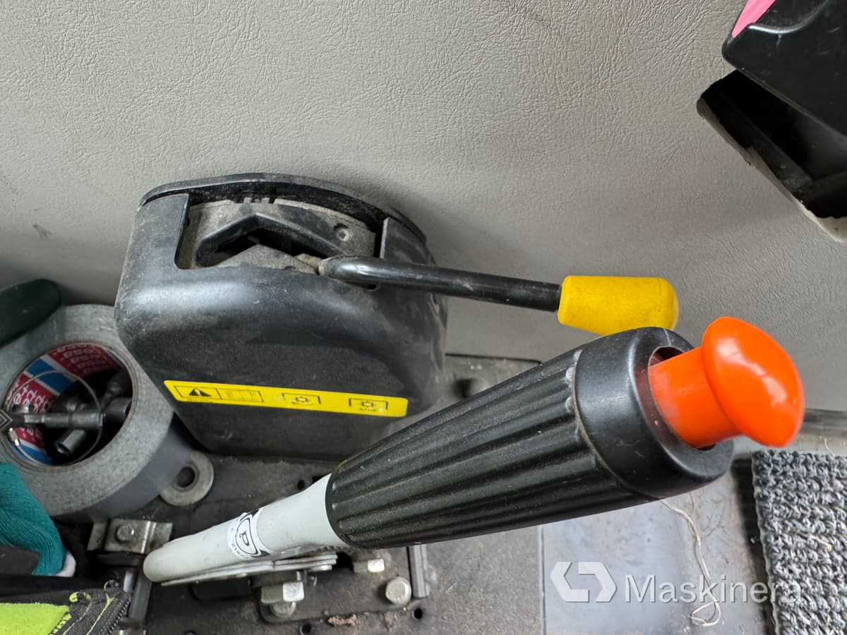 Трактор Traktor Case Farmall 85A med lastare: слика 23