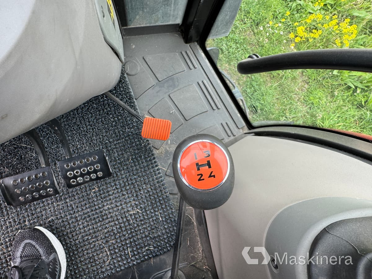 Трактор Traktor Case Farmall 85A med lastare: слика 22