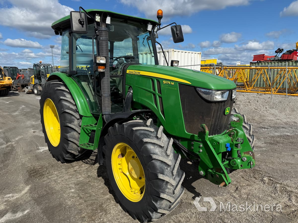 Traktor John Deere 5075M med snöutrustning - Трактор: слика 3 Traktor John Deere 5075M med snöutrustning - Трактор: слика 3