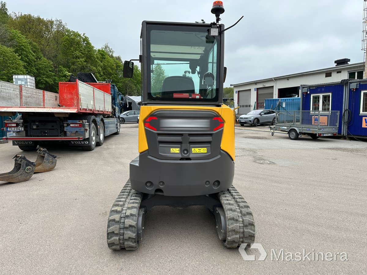 Volvo JECR25D Electric Grävmaskin Volvo ECR25 Electric - Багер гасеничар: слика 4 Volvo JECR25D Electric Grävmaskin Volvo ECR25 Electric - Багер гасеничар: слика 4