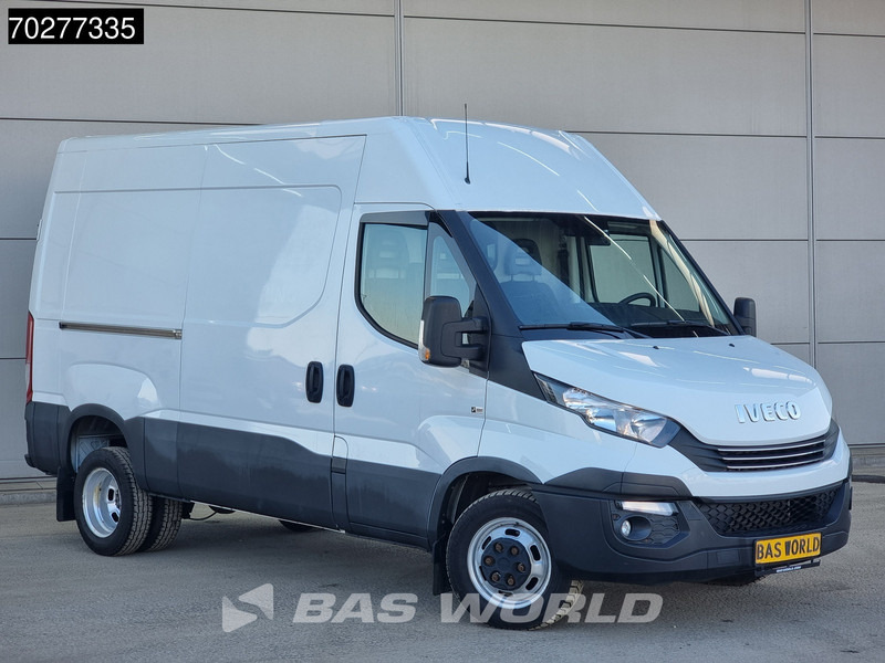 Iveco Daily 35C16 Automaat L2H2 160PK Dubbellucht 3,5t Trekhaak Airco Cruise L2 10m3 Airco Trekhaak Cruise control - Товарно комбе: слика 3 Iveco Daily 35C16 Automaat L2H2 160PK Dubbellucht 3,5t Trekhaak Airco Cruise L2 10m3 Airco Trekhaak Cruise control - Товарно комбе: слика 3
