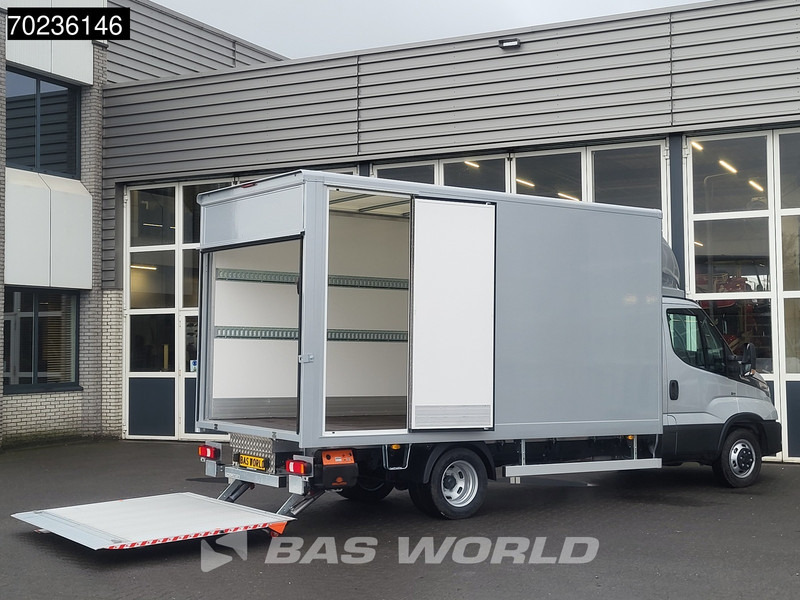 Iveco Daily 35C18 2025 MODEL Automaat 1000kg Laadklep ACC Navi Airco Zijdeur Bakwagen Meubelbak Koffer 22m3 Airco - Комбе фургон: слика 3 Iveco Daily 35C18 2025 MODEL Automaat 1000kg Laadklep ACC Navi Airco Zijdeur Bakwagen Meubelbak Koffer 22m3 Airco - Комбе фургон: слика 3
