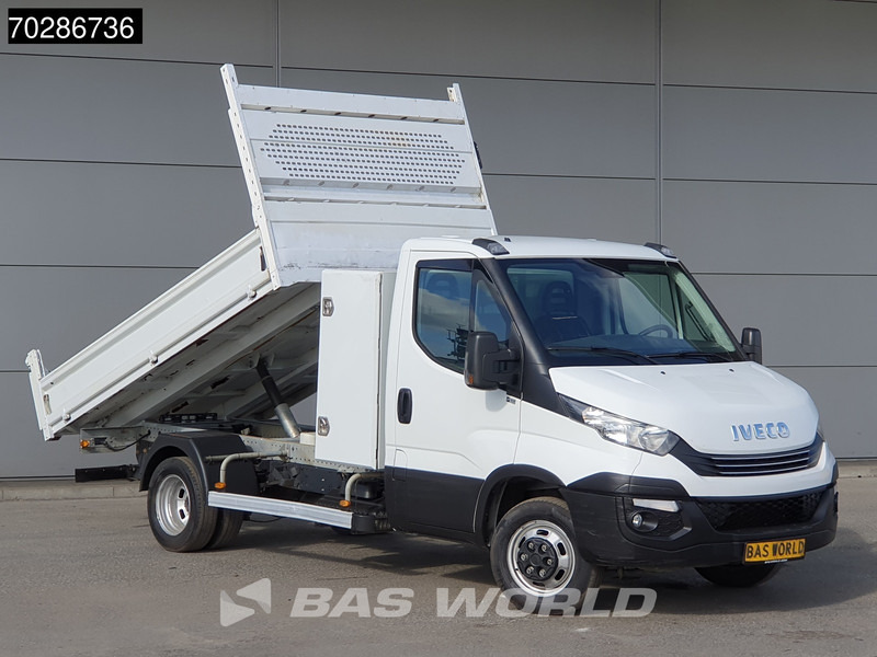 Iveco Daily 35C18 3.0L Automaat Kipper met Kist Dubbellucht 3,5t Trekhaak Airco Euro6 Tipper Kieper Benne 2m3 Airco Trekhaak Cruise control - Комби кипер: слика 3 Iveco Daily 35C18 3.0L Automaat Kipper met Kist Dubbellucht 3,5t Trekhaak Airco Euro6 Tipper Kieper Benne 2m3 Airco Trekhaak Cruise control - Комби кипер: слика 3