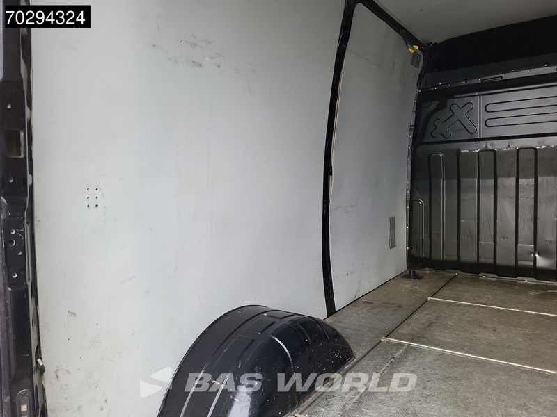 Лизинг на Iveco Daily 35C18 3.0L Automaat L2H2 Dubbellucht 180PK 3,5t Trekgewicht Navi Airco Cruise Camera Euro6 L2 11m3 Airco Cruise control Iveco Daily 35C18 3.0L Automaat L2H2 Dubbellucht 180PK 3,5t Trekgewicht Navi Airco Cruise Camera Euro6 L2 11m3 Airco Cruise control: слика 8