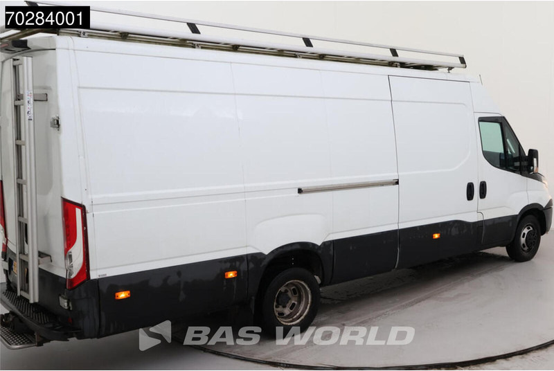 Iveco Daily 35C18 COMING SOON! 3.0L Automaat L3H2 3,5t Trekhaak Airco Camera Imperiaal Euro6 L4H2 16m3 Airco - Товарно комбе: слика 2 Iveco Daily 35C18 COMING SOON! 3.0L Automaat L3H2 3,5t Trekhaak Airco Camera Imperiaal Euro6 L4H2 16m3 Airco - Товарно комбе: слика 2