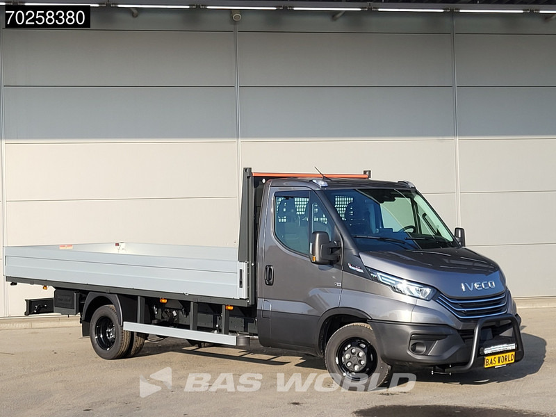 Iveco Daily 35C21 3.0 210PK Black Edition 2025model Open laadbak CarPlay ACC LED 3,5T Trekvermogen Pritsche Pickup Airco - Комбе со отворен сандак: слика 5 Iveco Daily 35C21 3.0 210PK Black Edition 2025model Open laadbak CarPlay ACC LED 3,5T Trekvermogen Pritsche Pickup Airco - Комбе со отворен сандак: слика 5
