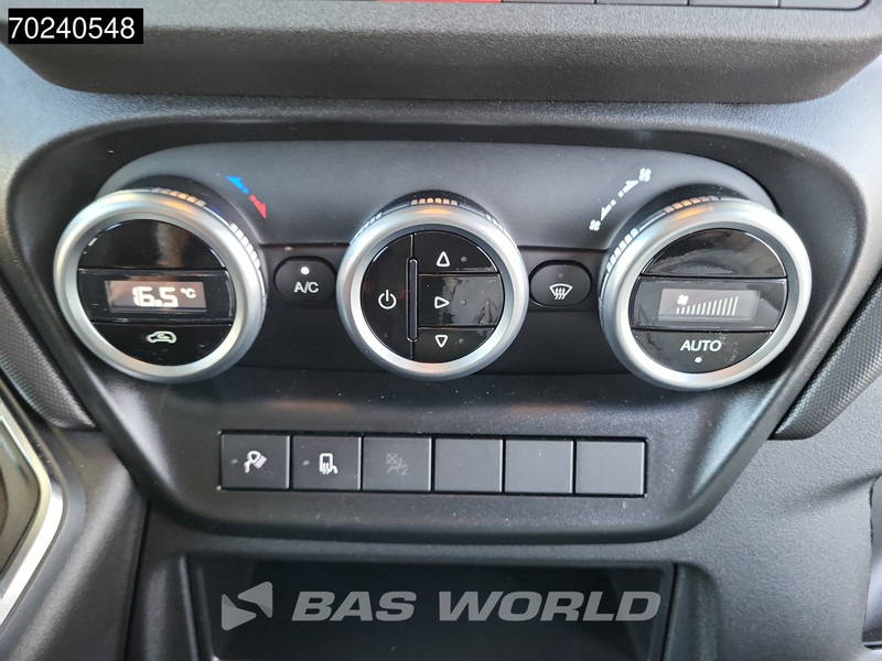 Нов Товарно комбе Iveco Daily 35C21 3.0L Automaat 210PK L2H2 Dubbellucht 3,5t Trekgewicht LED ACC Navi Airco Camera Euro6 L2 12m3 Airco: слика 16