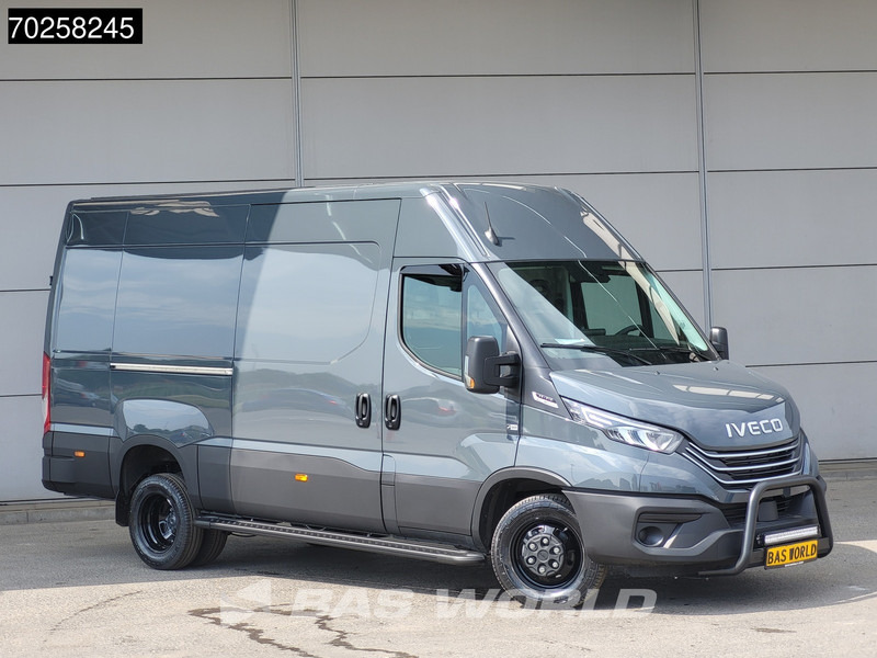 Iveco Daily 35C21 3.0L Automaat Black Edition 2025model L2H2 ACC Camera Parkeersensoren LED CarPlay Dubbellucht L2 12m3 Airco - Товарно комбе: слика 5 Iveco Daily 35C21 3.0L Automaat Black Edition 2025model L2H2 ACC Camera Parkeersensoren LED CarPlay Dubbellucht L2 12m3 Airco - Товарно комбе: слика 5